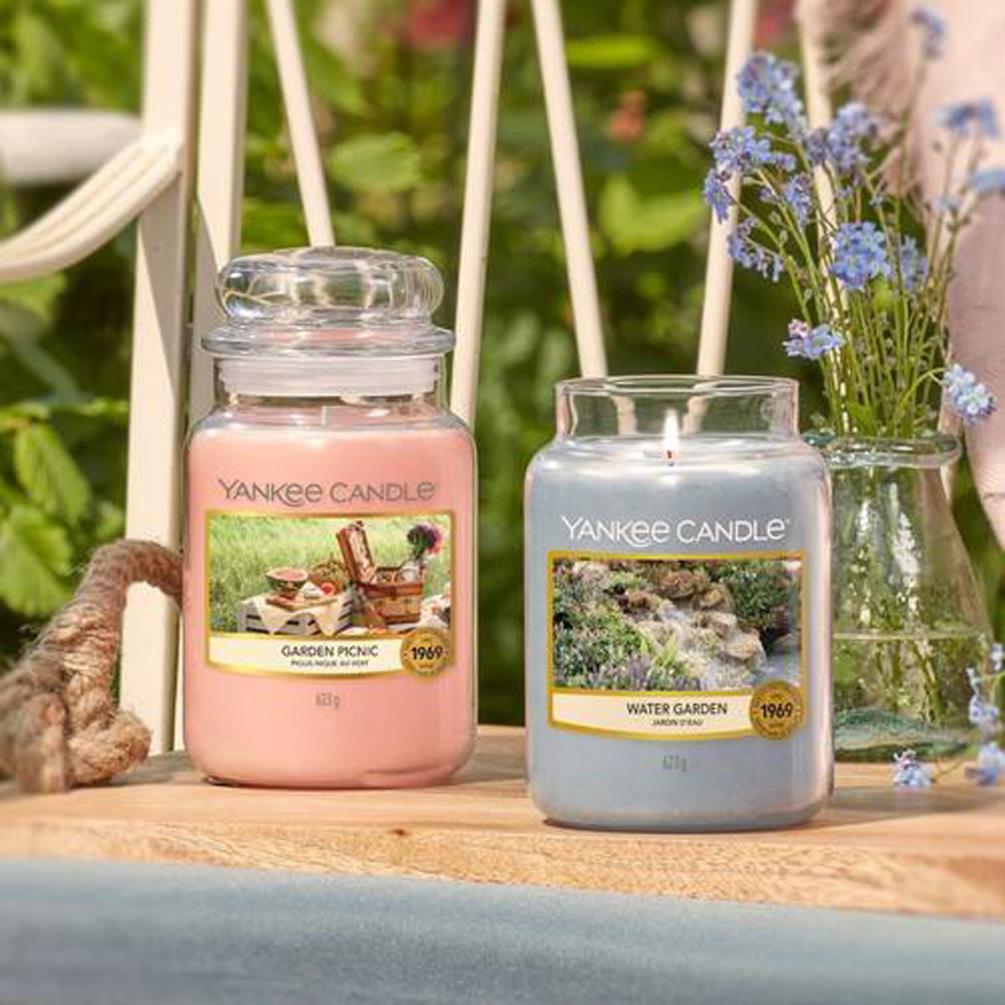Yankee Candle Garden Picnic Large Jar Extra Image 3